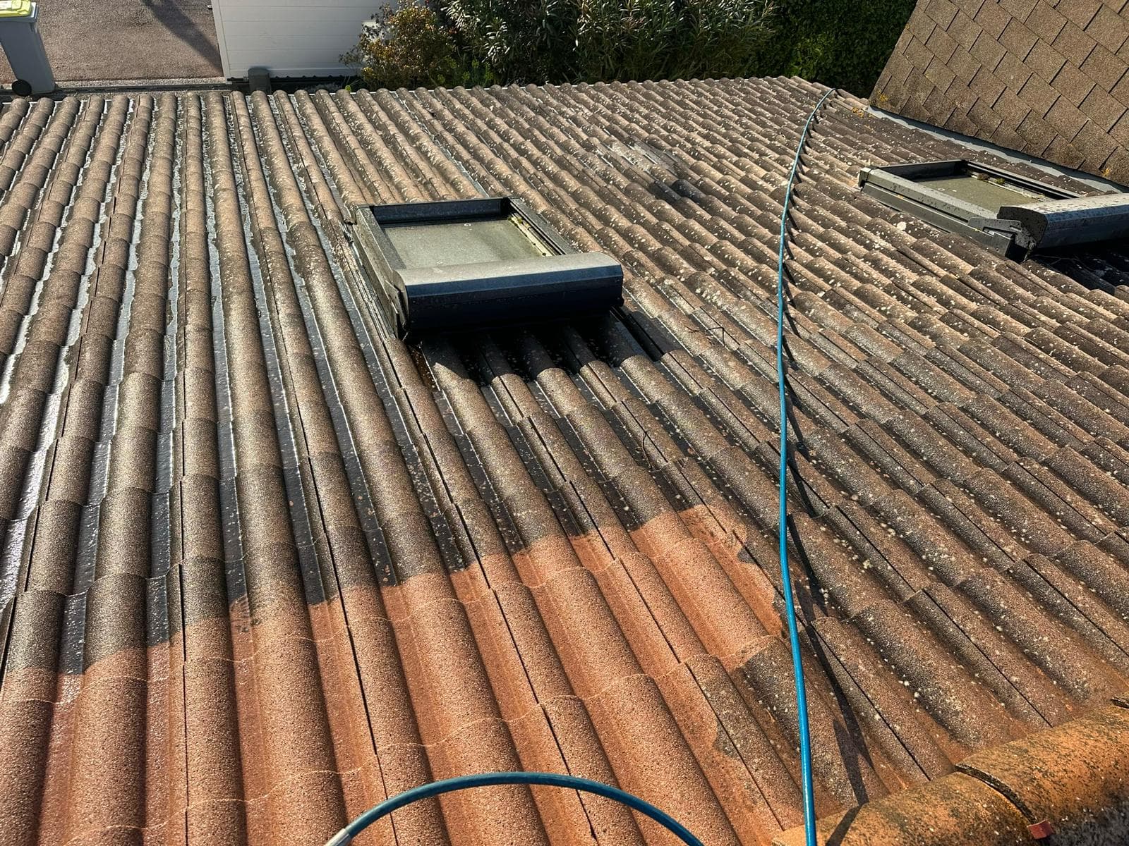 Nettoyage haute pression toiture Castelsarrasin par votre couvreur